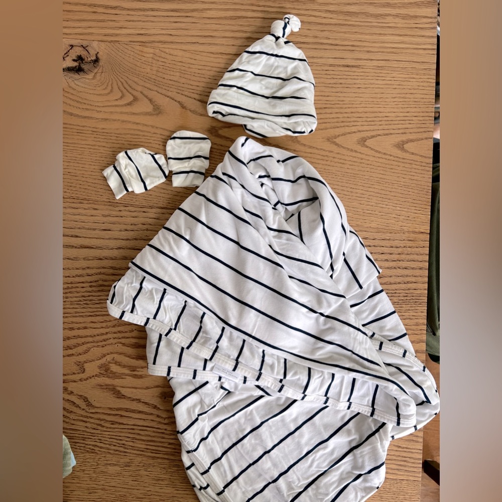 Lou Lou and Company Newborn Bundle ~ White/ Navy